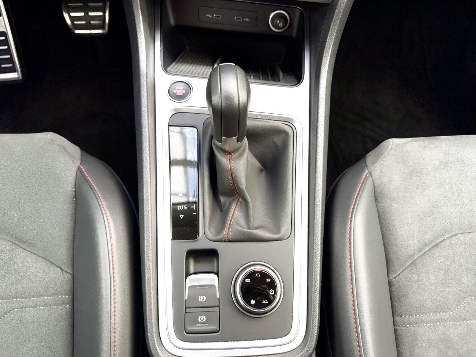 Seat Ateca 2.0 TSI FR 4Drive  DSG|AHK|Standhzg|LED