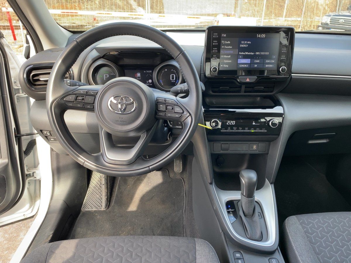 Toyota Yaris Cross 1.5 E FWD Comfort sparsamer Crossove