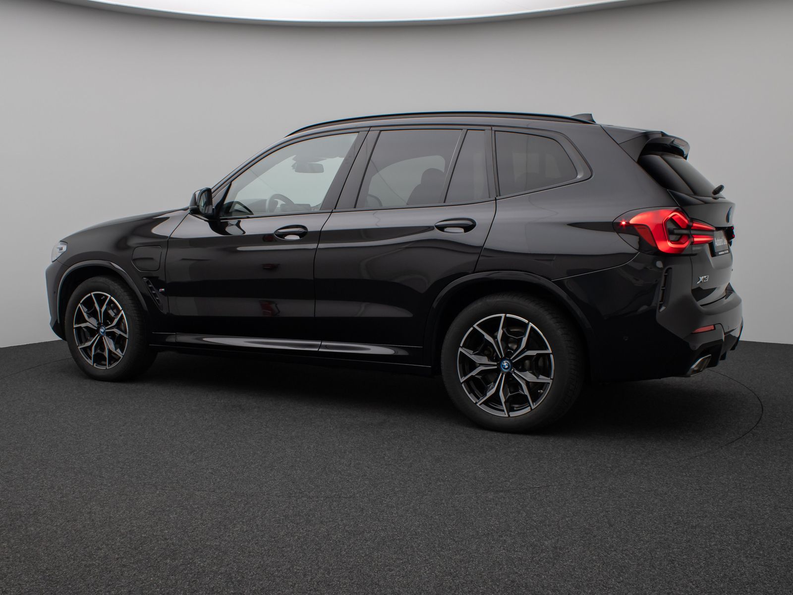 BMW X3 xD30e M Sport - Samsaru's Car Outlet