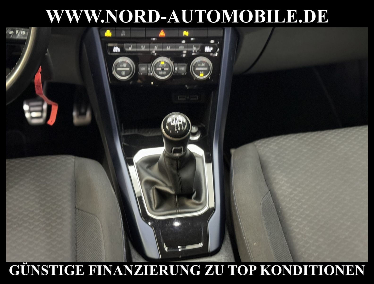 Volkswagen T-Roc 1.0 TSI R-Line - Samsaru's Car Outlet