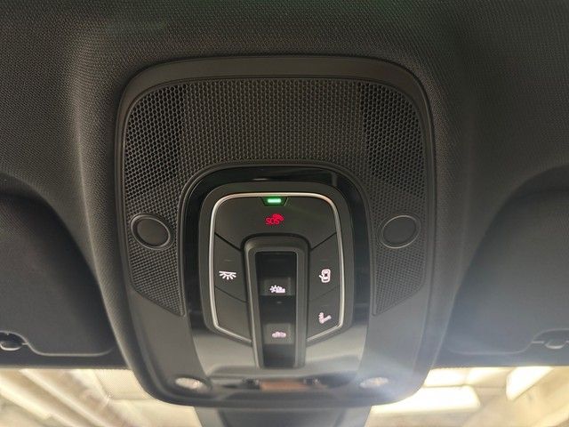 Audi RS Q8 PANO AHK HUD STHZ RS KERAMIK RS DYN PLUS