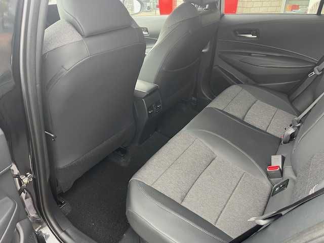 Toyota Corolla Touring Sports - 2.0 Hybrid Style  - Nav