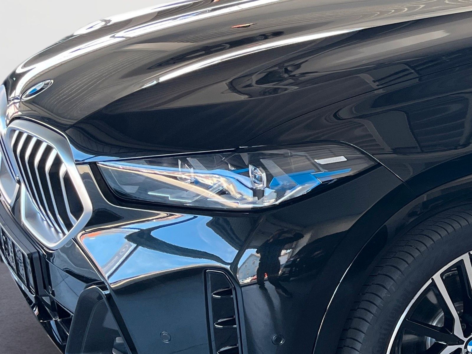 BMW X6 xDrive 40d M SPORT/LED/AHK/PANO-DA/H&K