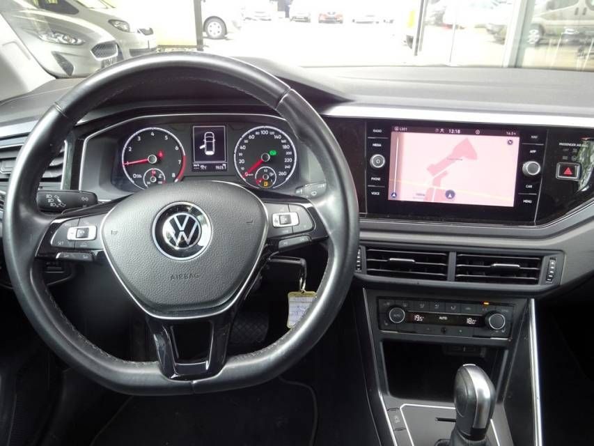 Volkswagen Polo VI 1.0 TSI Automatik Highline - Samsaru's Car Outlet