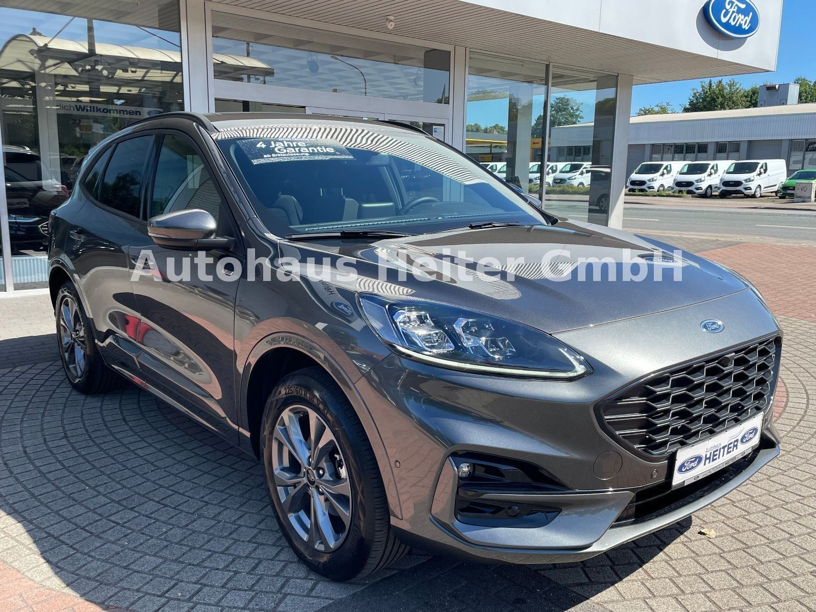 Ford Kuga PHEV ST-Line X - Samsaru's Car Outlet