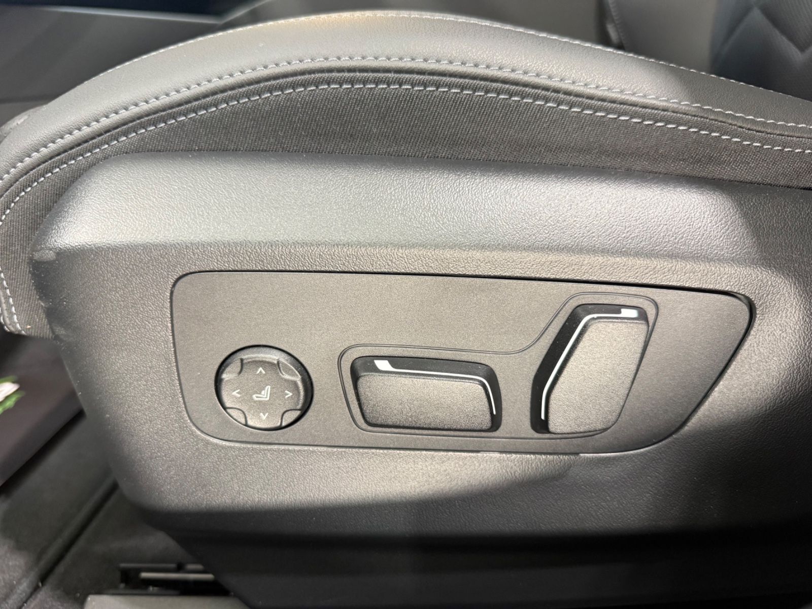 BMW 520i Limousine, Head-UP, Bowers&Wilkins, 1 Hand