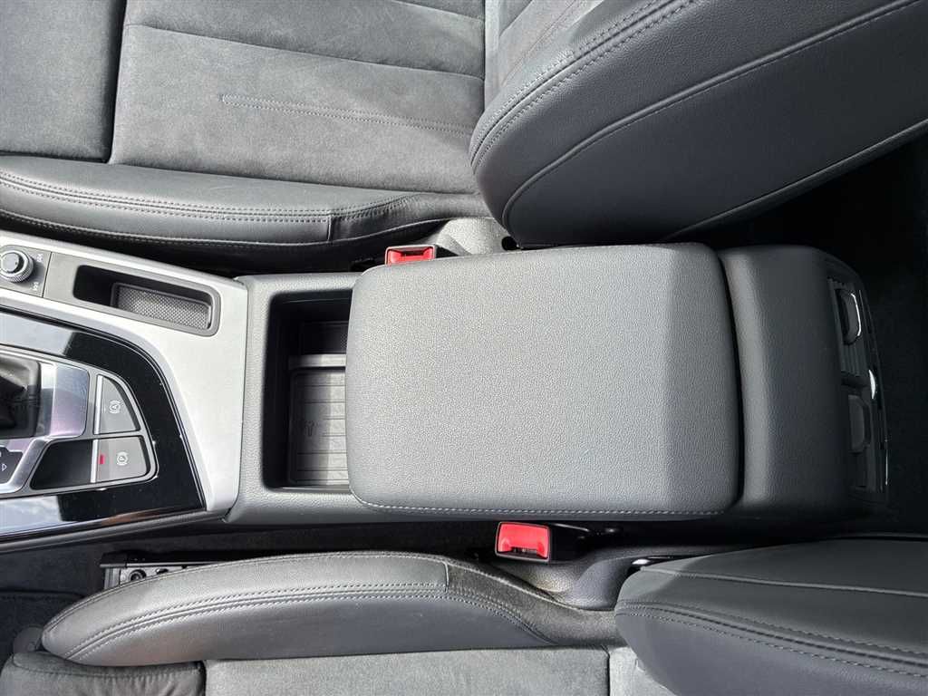 Audi A4 Avant S line 40 2.0 TFSI quattro S-tronic