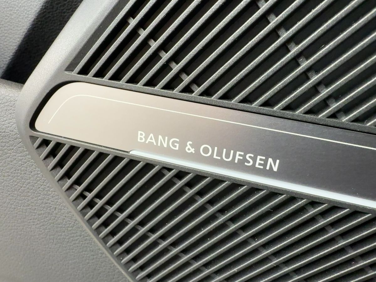 Audi Q5 S line 40 TDI quattro Matrix B&O Kamera AHK N