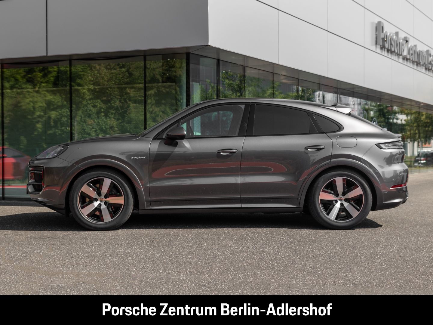 Porsche Cayenne E-Hybrid Coupe Luftfederung Panoramadach