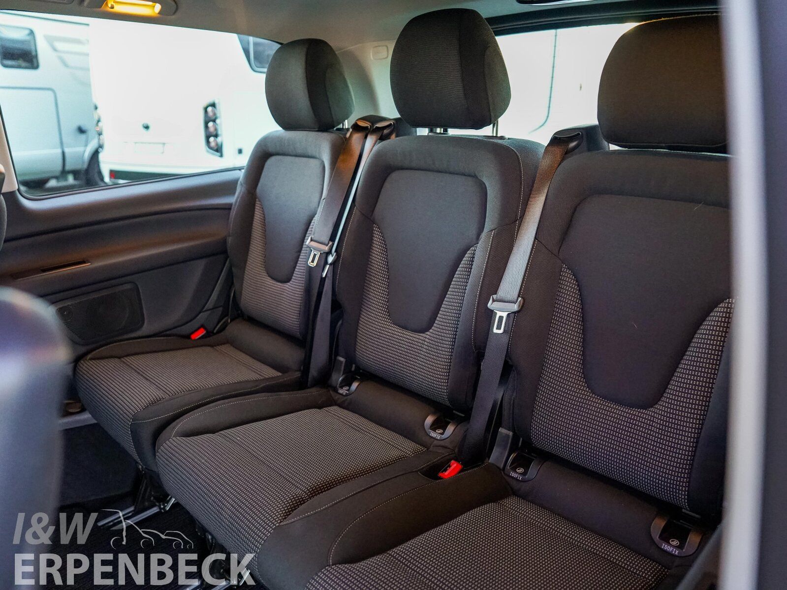Mercedes-Benz V 300 d EDITION Lang - Samsaru's Car Outlet