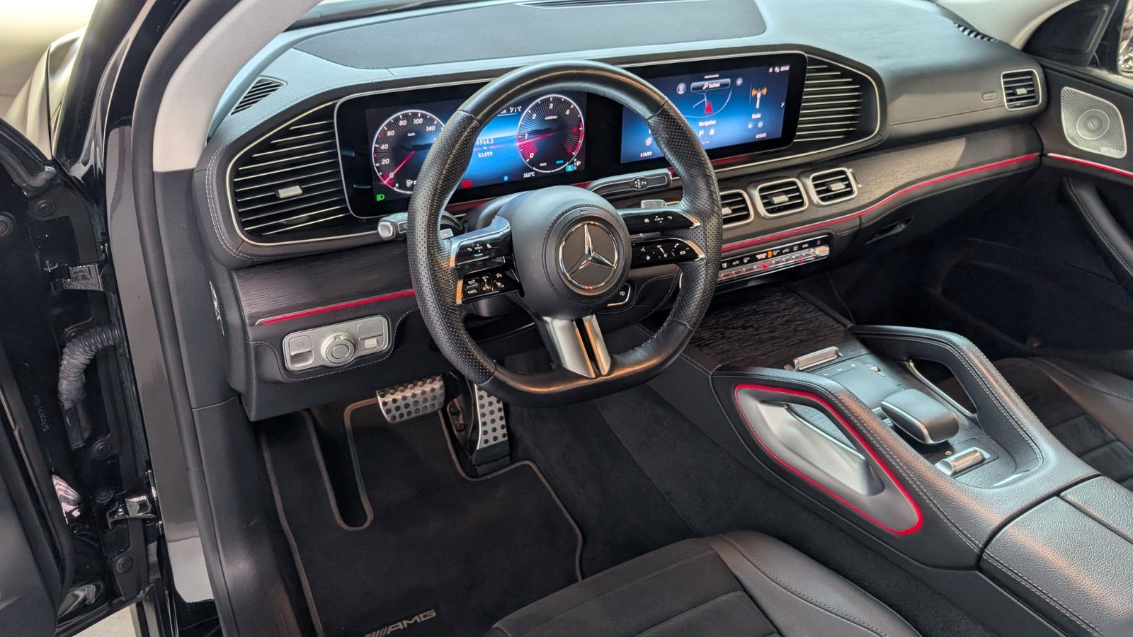 Mercedes-Benz GLE 300 d 4Matic Coupe AMG-MB100-AHK-PANO-DSTR+