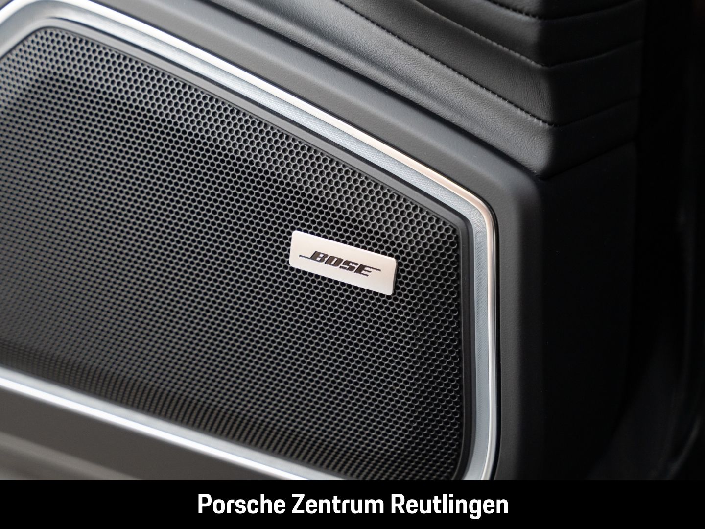 Porsche Panamera 4 E-Hybrid Platinum Edition HA-Lenkung