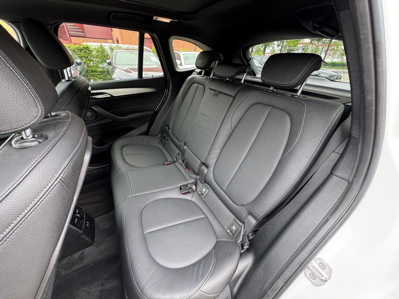 BMW X1 xDrive 25 e M Sport - Samsaru's Car Outlet