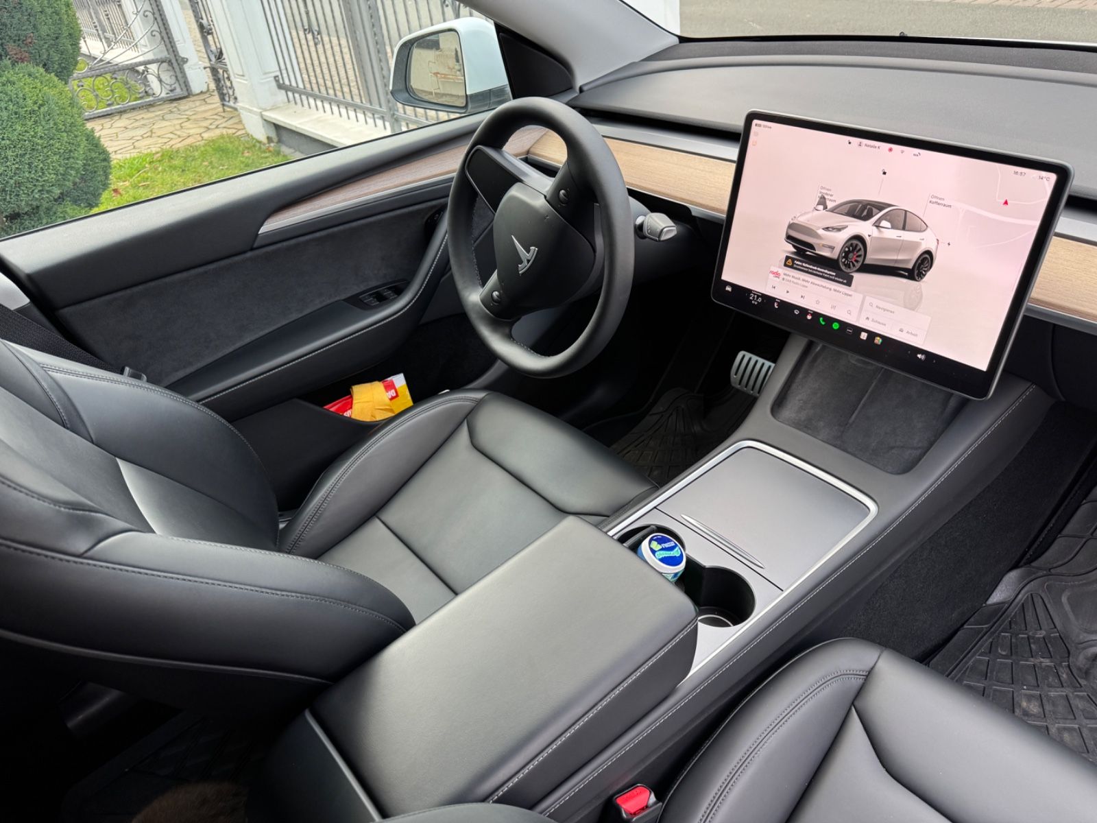 Tesla Model Y Performance Dual AWD Autopilot MwSt. 21"