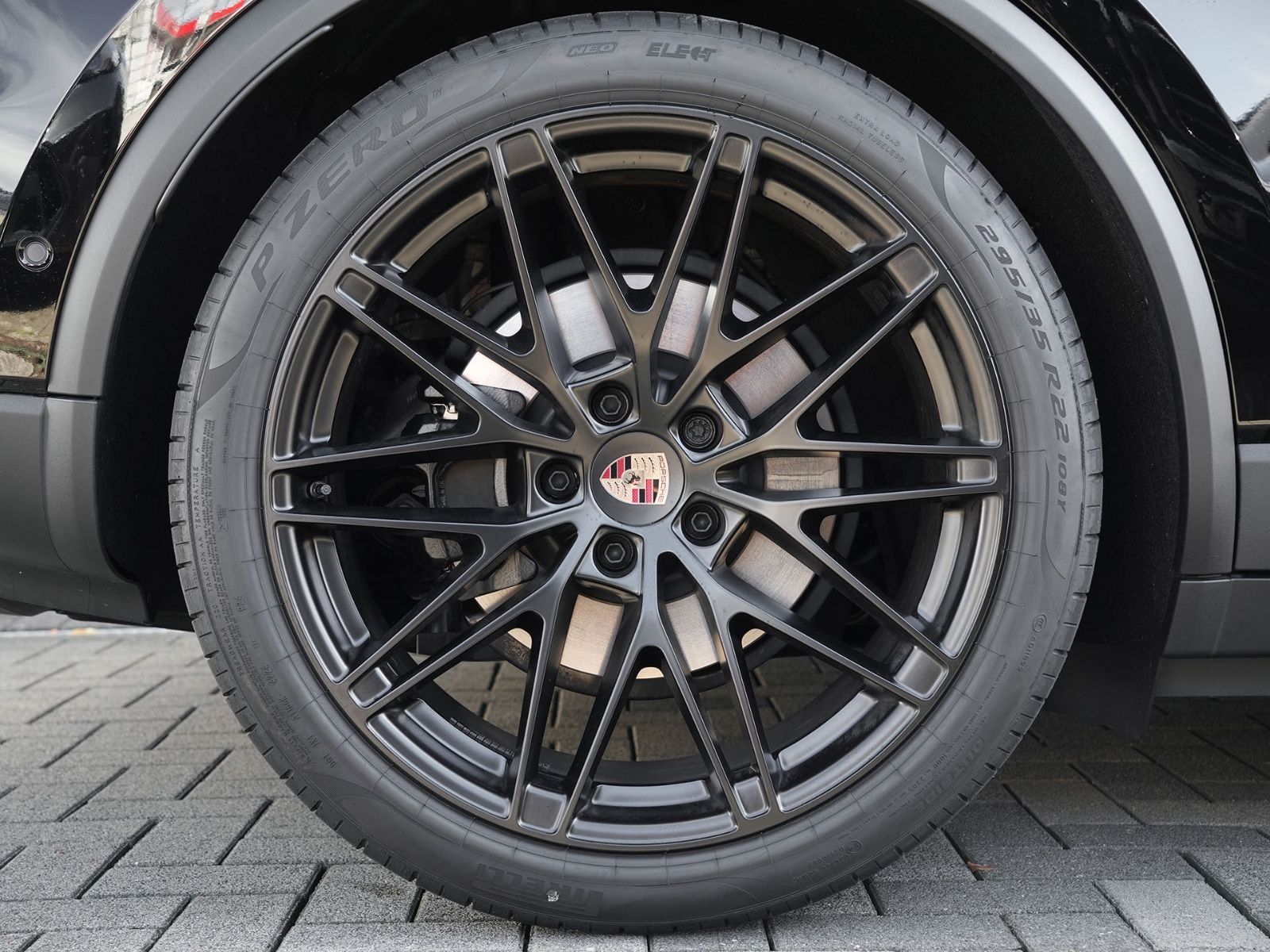 Porsche Macan 4 ACC-LUFTF.-PANO-BOSE-22"RS-LEDER KREIDE