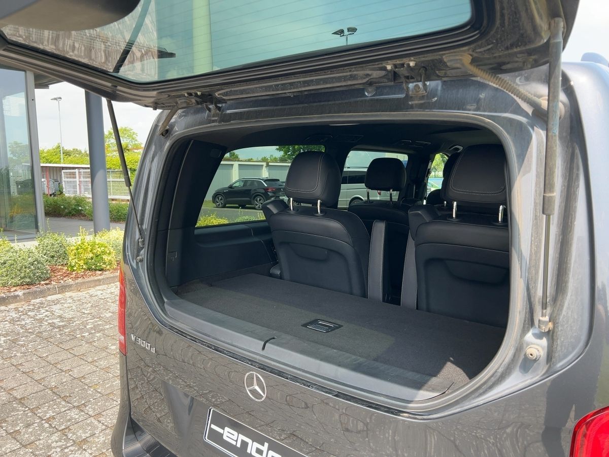 Mercedes-Benz V 300d 4M AMG Design Avantgarde - Samsaru's Car Outlet
