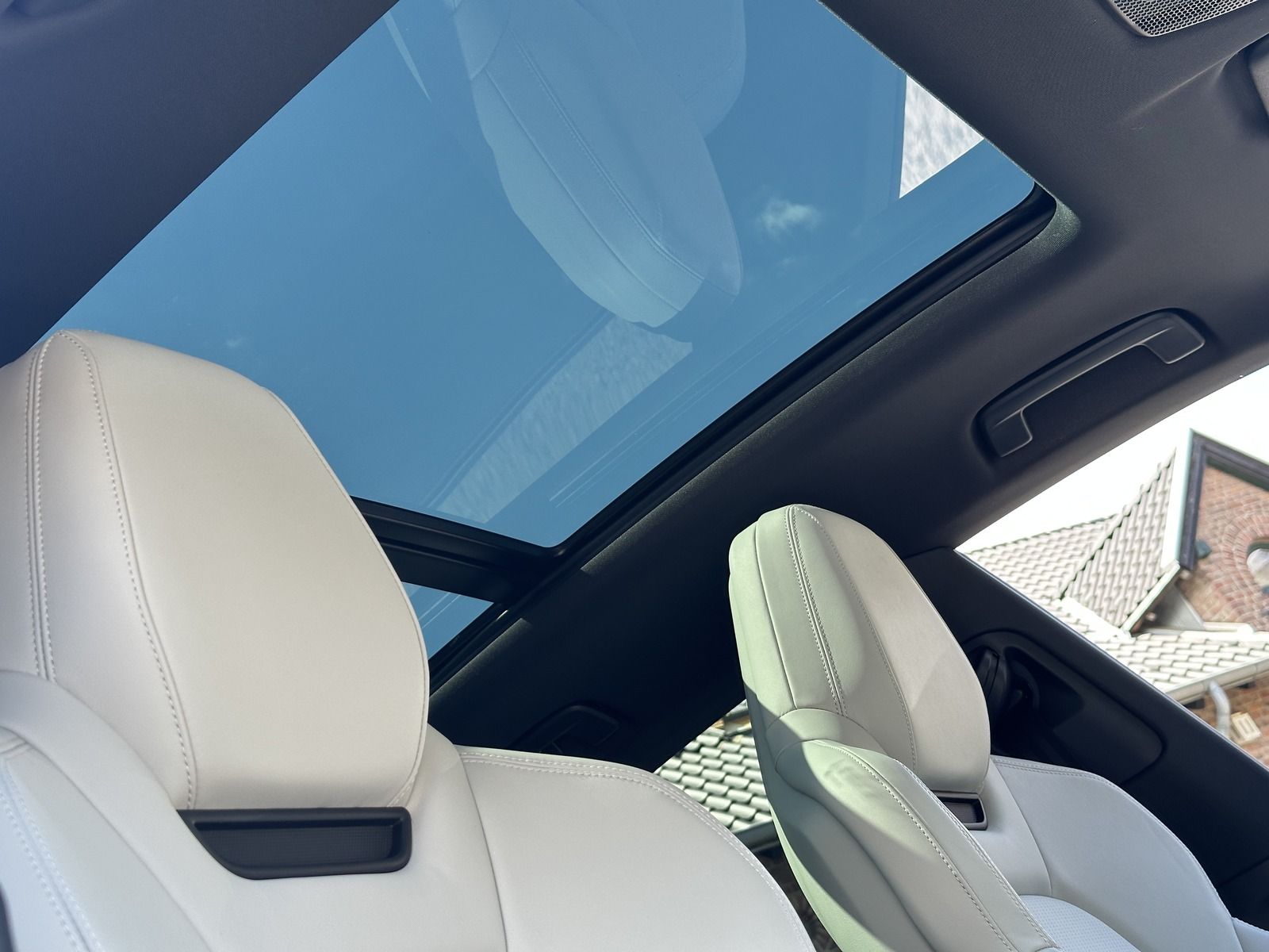 Porsche Macan 4 Exclusive - Samsaru's Car Outlet