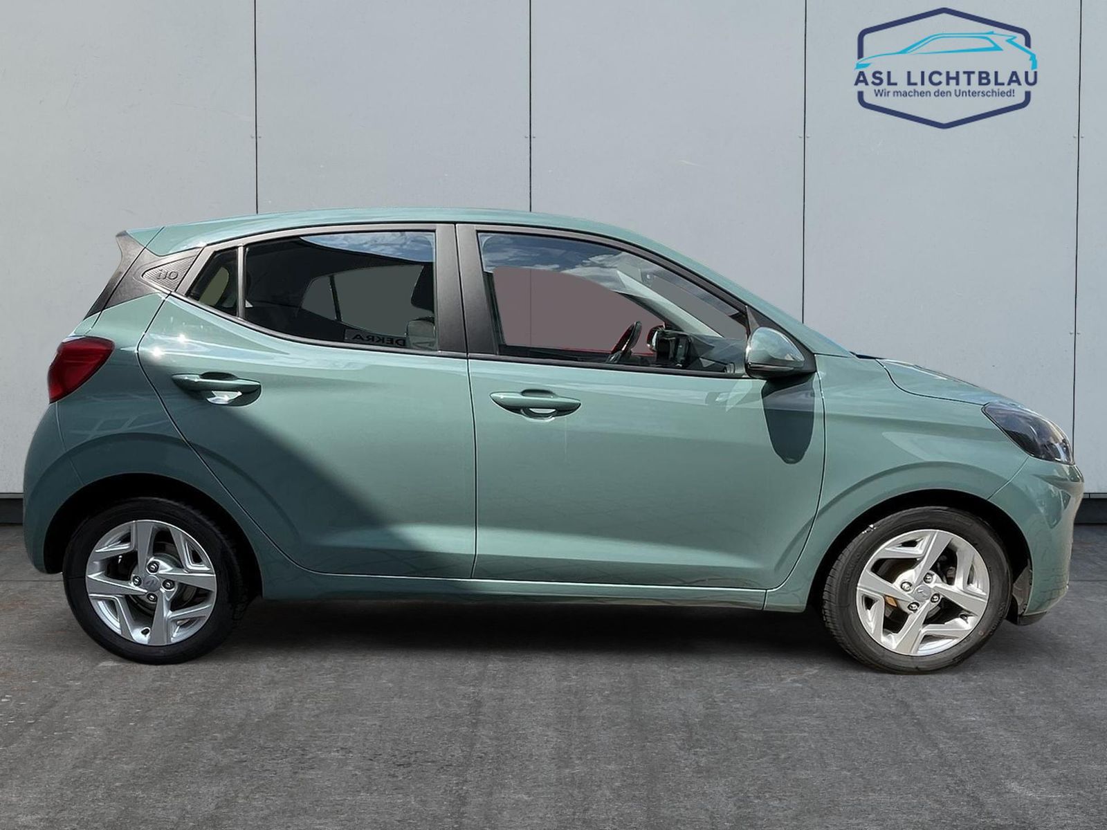 Hyundai i10 Trend - Samsaru's Car Outlet
