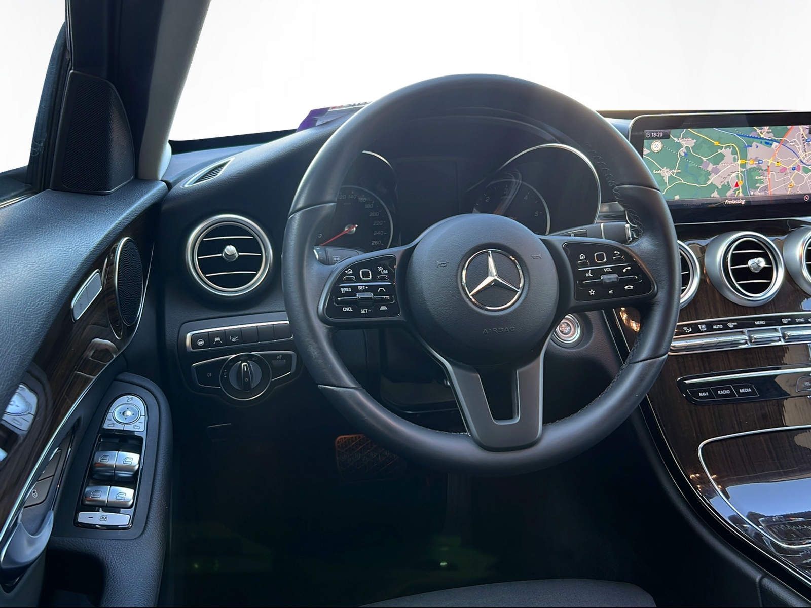 Mercedes-Benz C 220d Avantgarde Business PLUS - Samsaru's Car Outlet