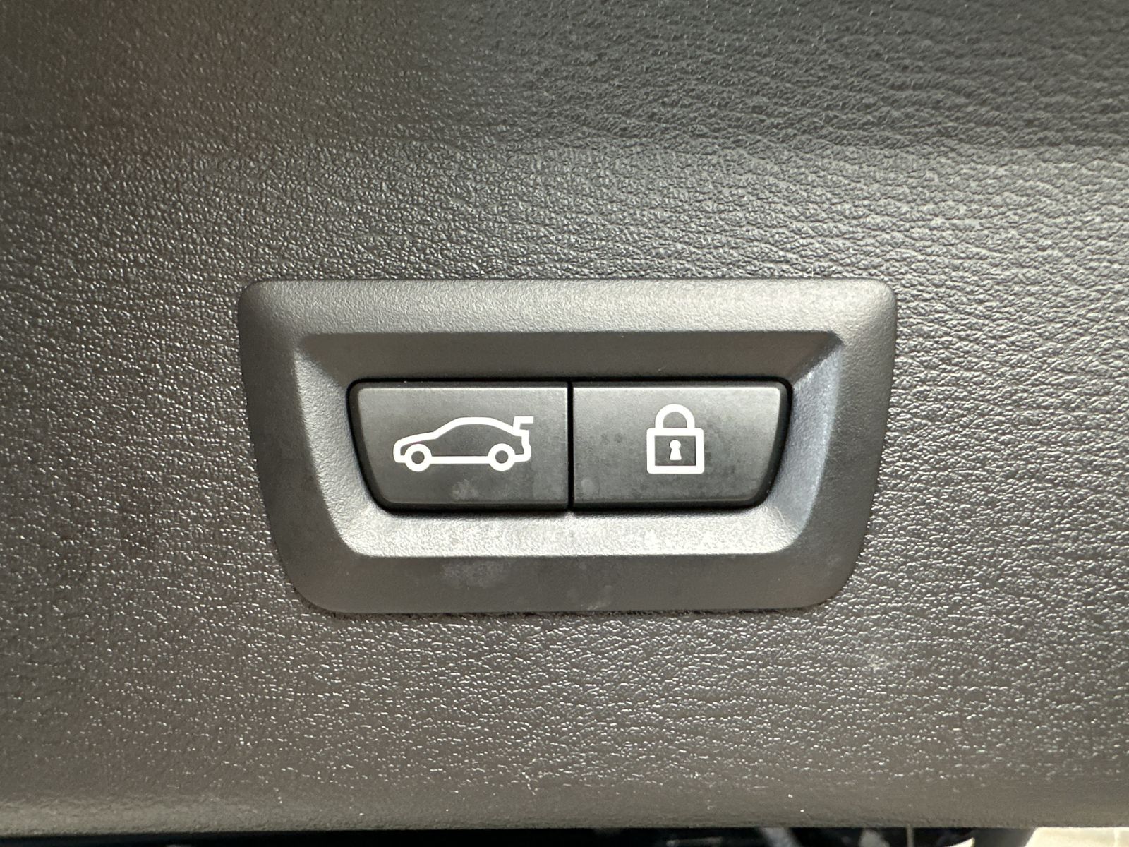 BMW X1 xDrive25d M-Sport - Samsaru's Car Outlet