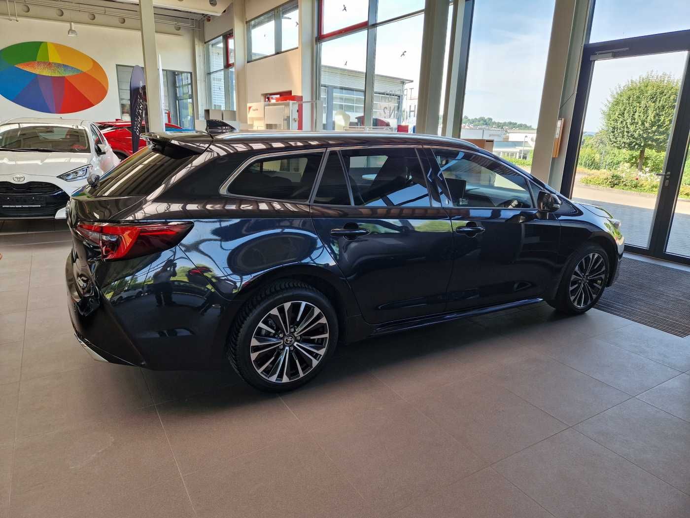 Toyota Corolla TS Hybrid - Samsaru's Car Outlet