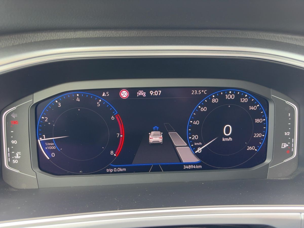 Volkswagen T-Roc Style 1.5 TSI - Samsaru's Car Outlet