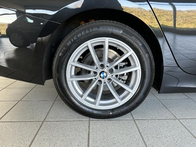 BMW 320 i Limousine - Samsaru's Car Outlet