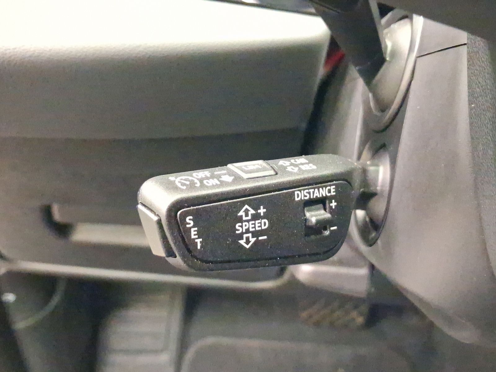 Audi A6 Avant TFSI Q S LINE PANO LEDER LM20 HuD