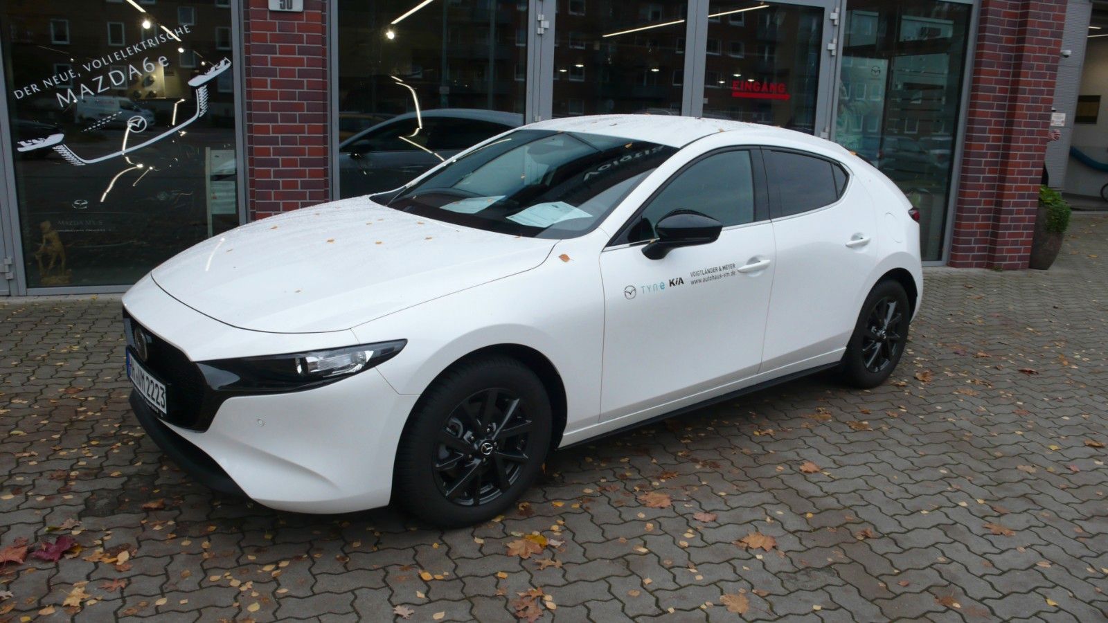 Mazda 3 2.5L e-SKYACTIV G 140PS Homura Automatik