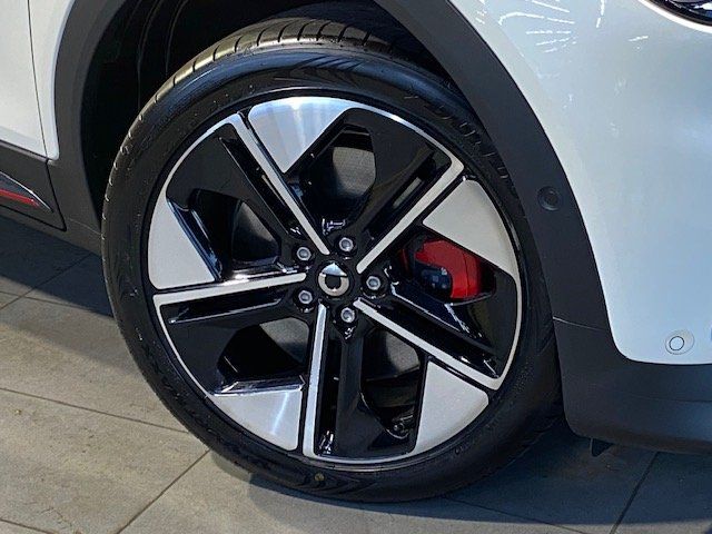 Smart #1 BRABUS Sound Pano Dist Matrix 360° HeadUp 4WD