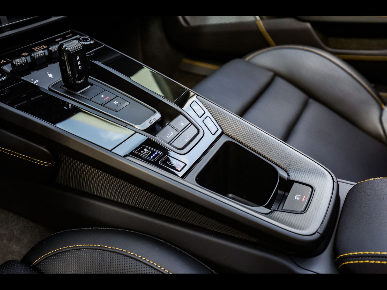 Porsche 911 992.1 CARRERA 4 GTS COUPE PDK°PTS°MANUFAKTUR