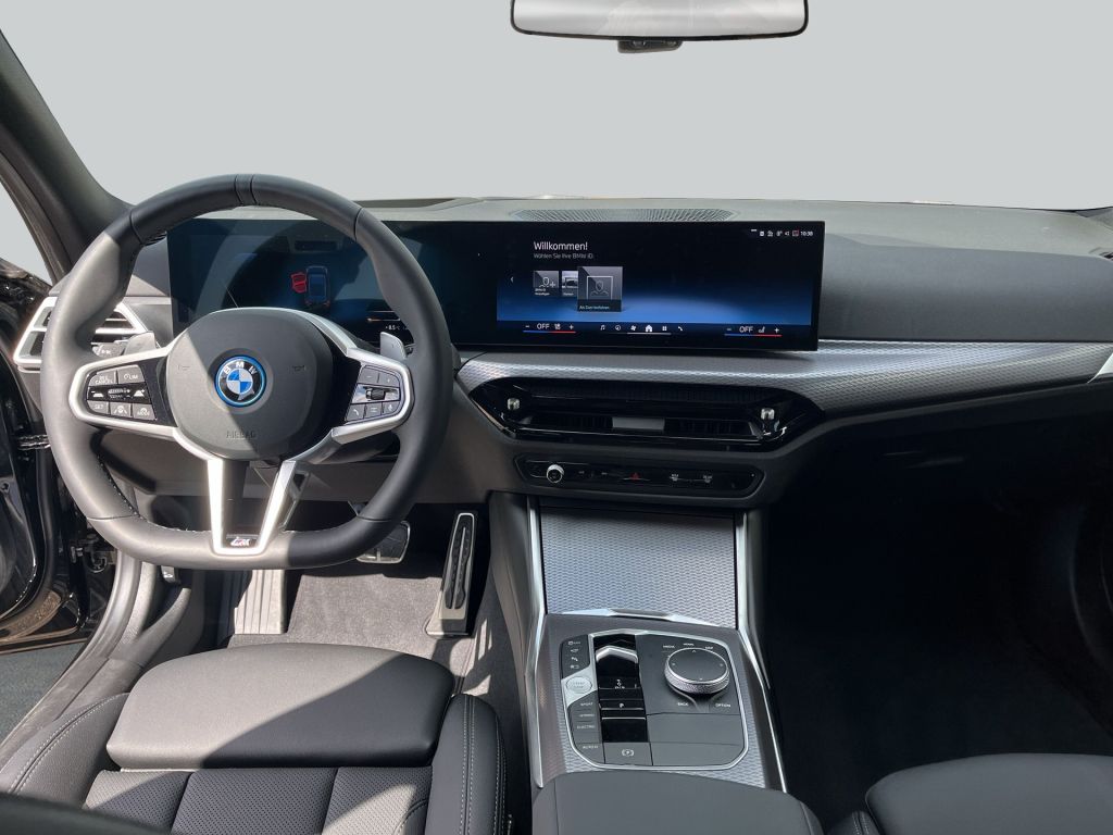 BMW 330e Touring xDrive Aut.