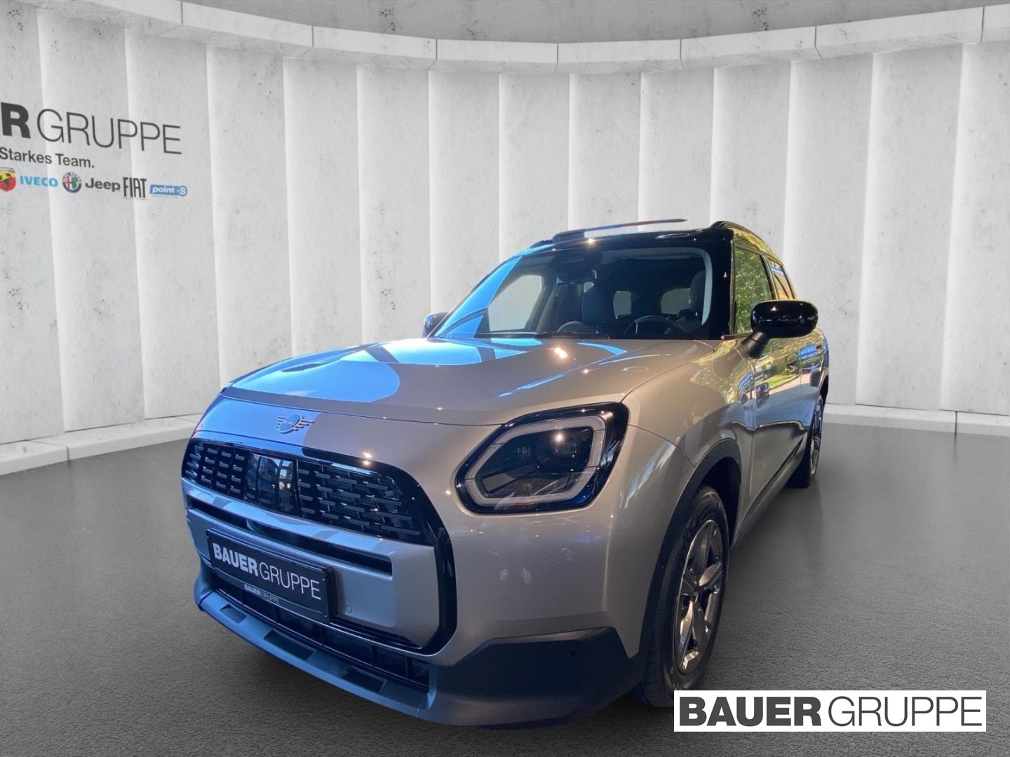 MINI Countryman C Classic Trim - Samsaru's Car Outlet