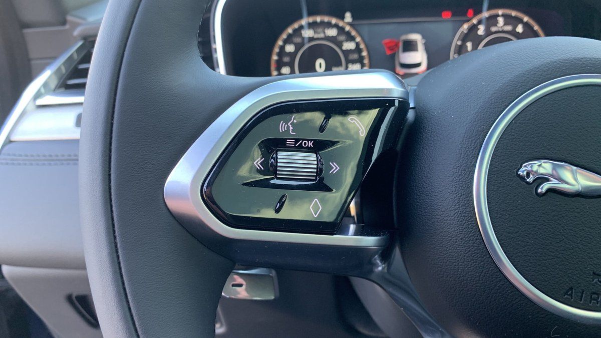 Jaguar F-PACE P400e AWD ACC+SHZG+LED+DAB+19"LMF+EPH+RFK