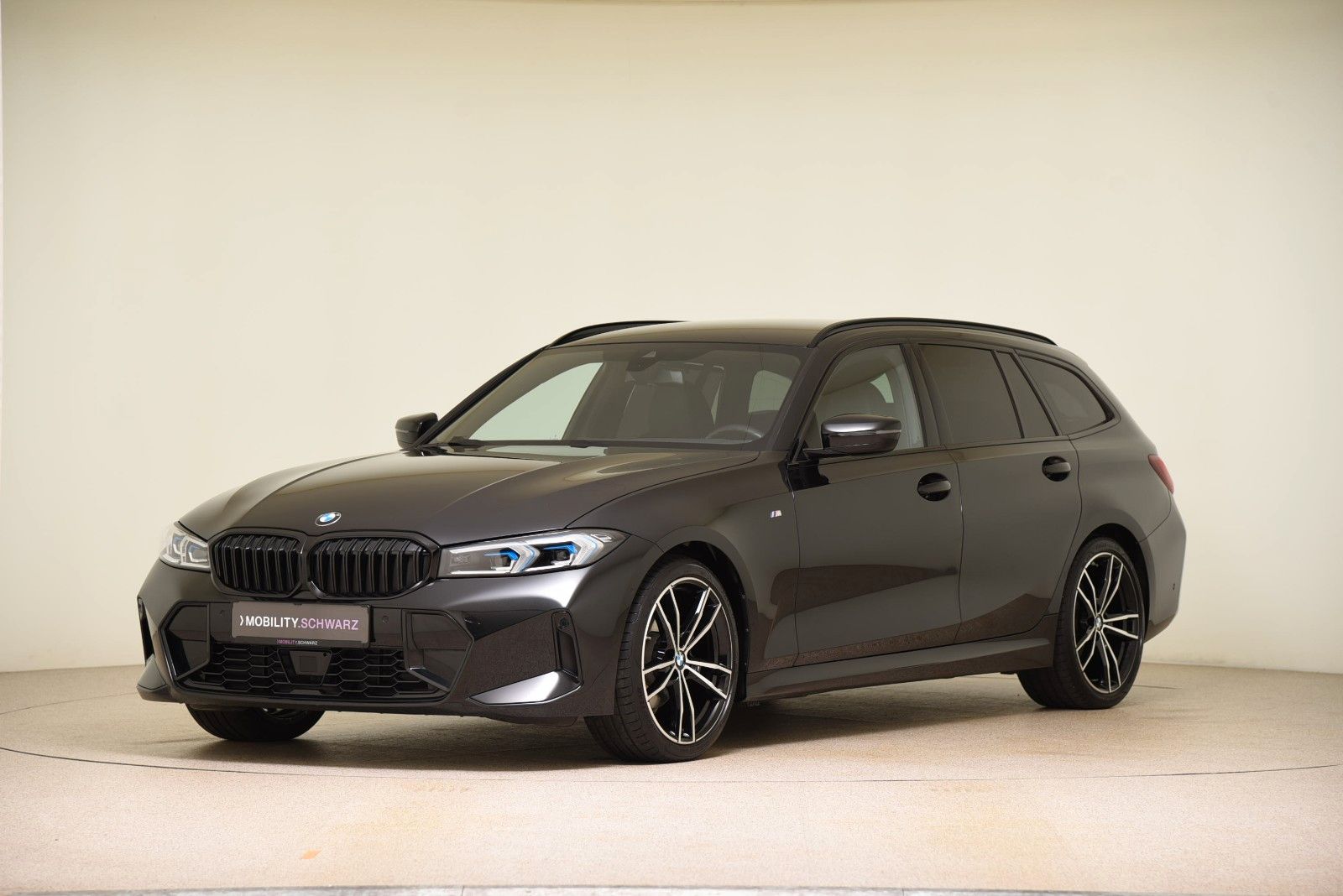 BMW 320d Touring xDrive M Sport - Samsaru's Car Outlet