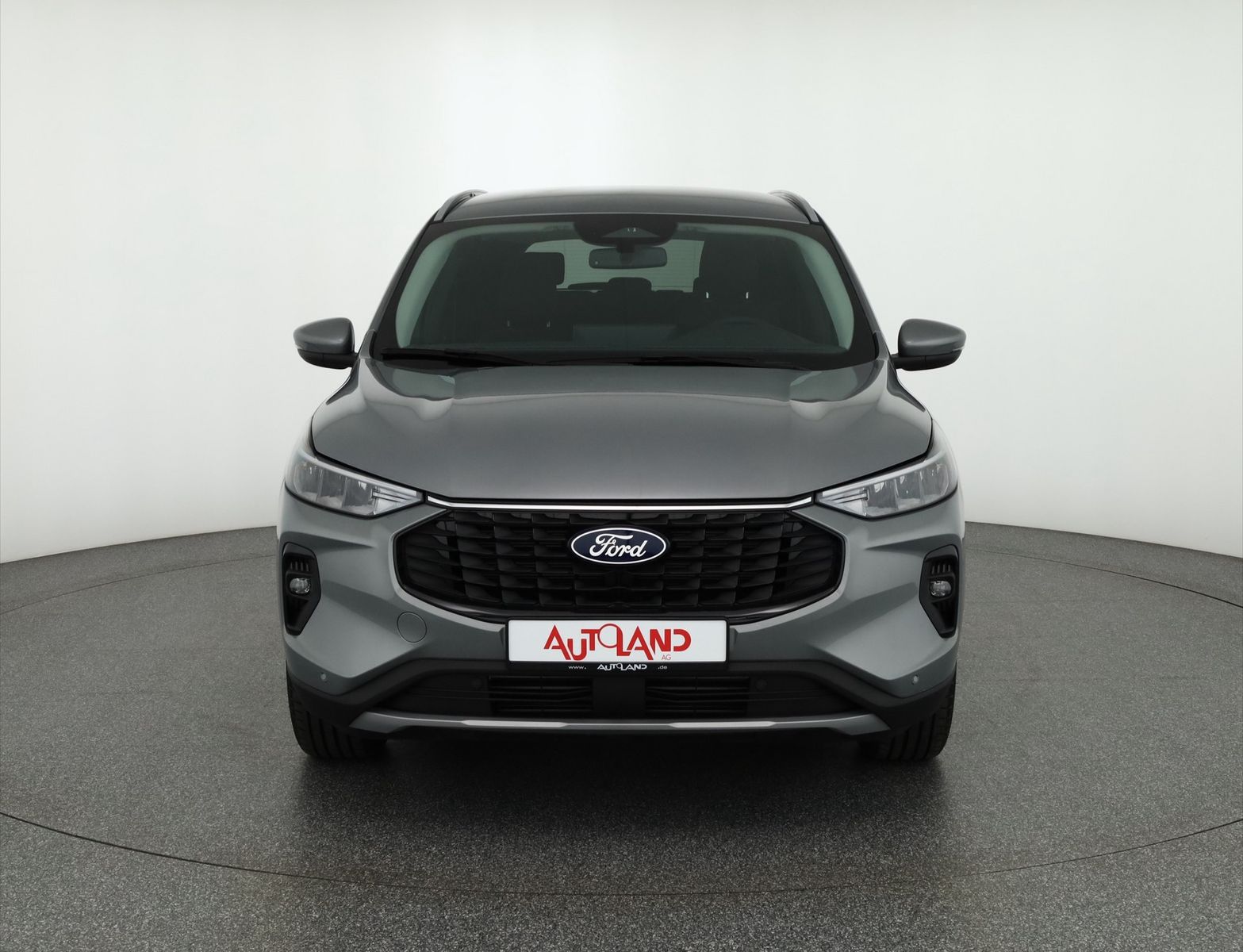 Ford Kuga 1.5 EB Titanium Aut. - Samsaru's Car Outlet