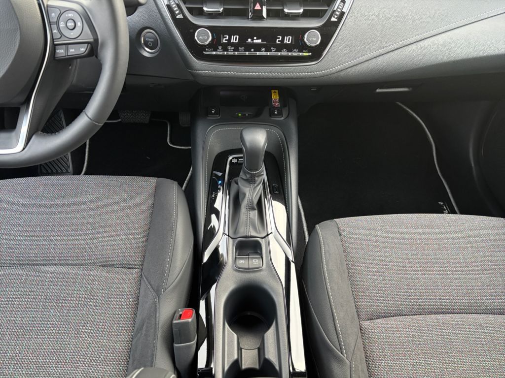 Toyota Corolla 2.0 Hybrid TS Teamplayer