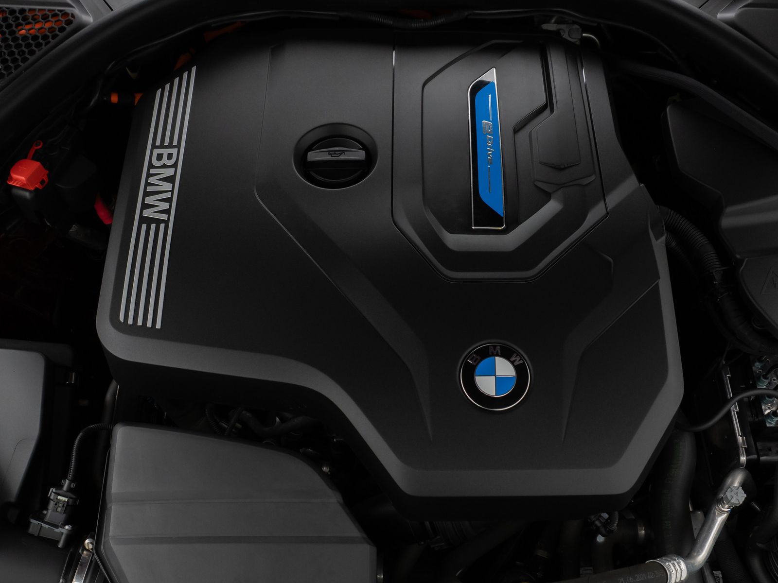BMW 320e Luxury Line - Samsaru's Car Outlet