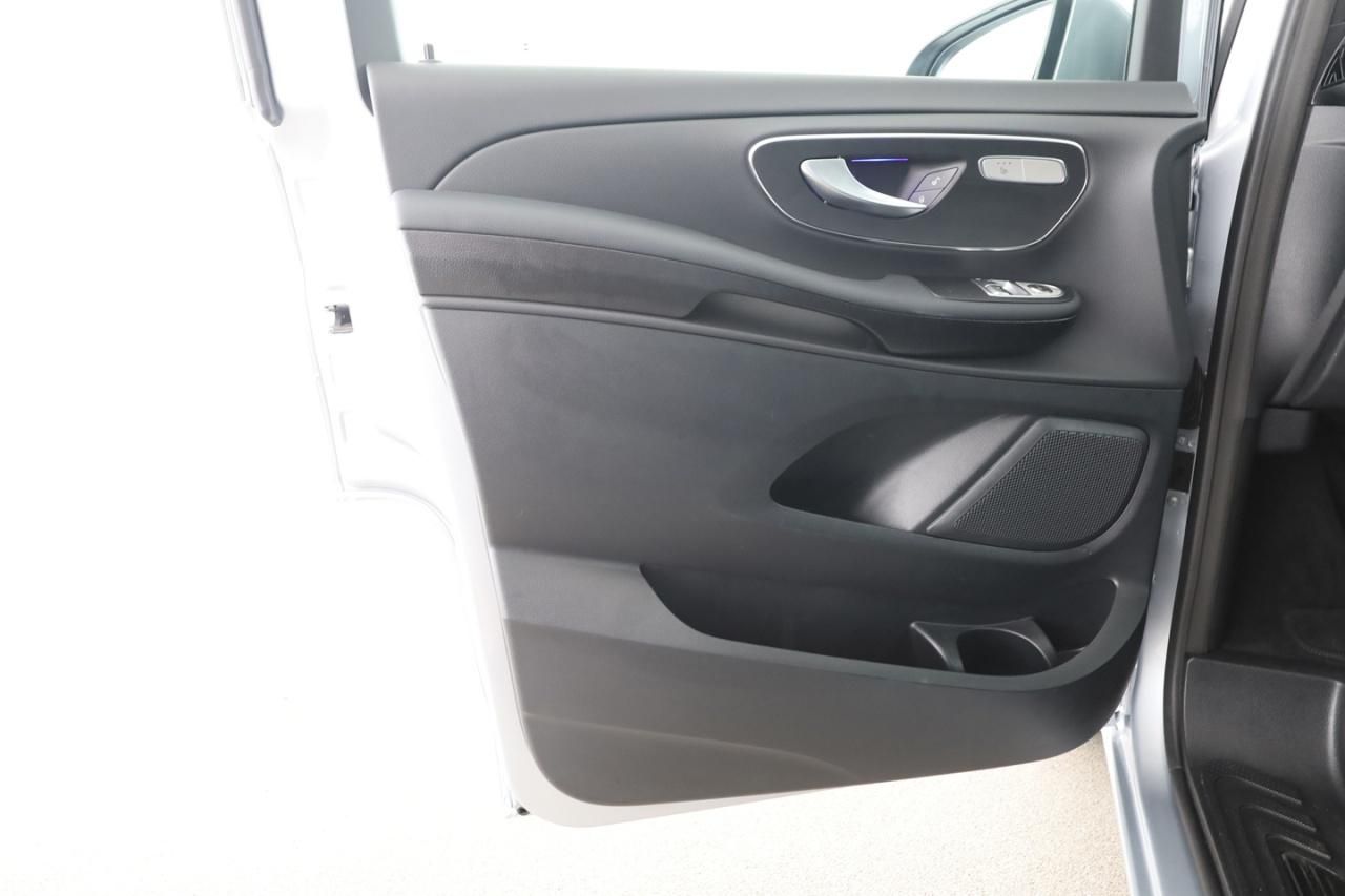 Mercedes-Benz V 250 d Lang Style - Samsaru's Car Outlet