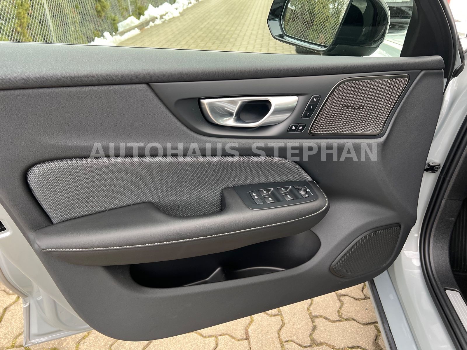 Volvo S60 B5 AWD Automatik Ultimate Dark AHK -38%