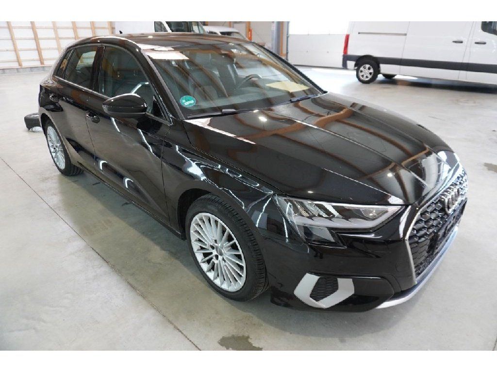 Audi A3 35 1.5 TFSI Sportback - Samsaru's Car Outlet