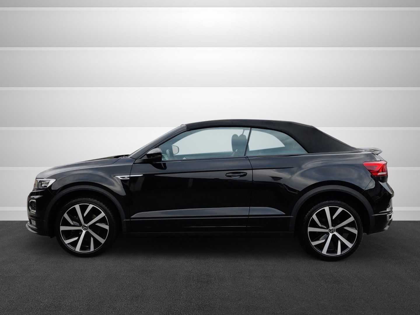 Volkswagen T-Roc R-Line - Samsaru's Car Outlet