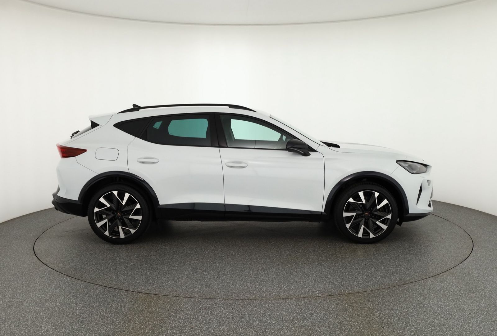 Cupra Formentor VZ 2.0 TSI DSG 4Drive - Samsaru's Car Outlet