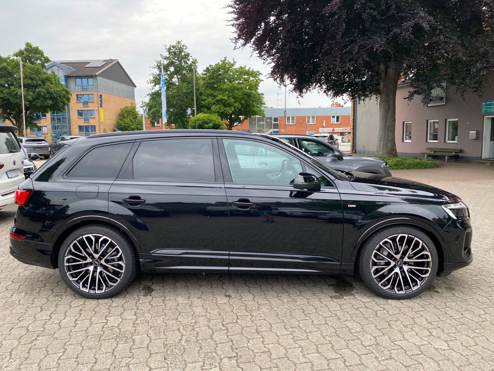 Audi Q7 50 TDI S line 7 Si  Panorama Allradlenkung 22