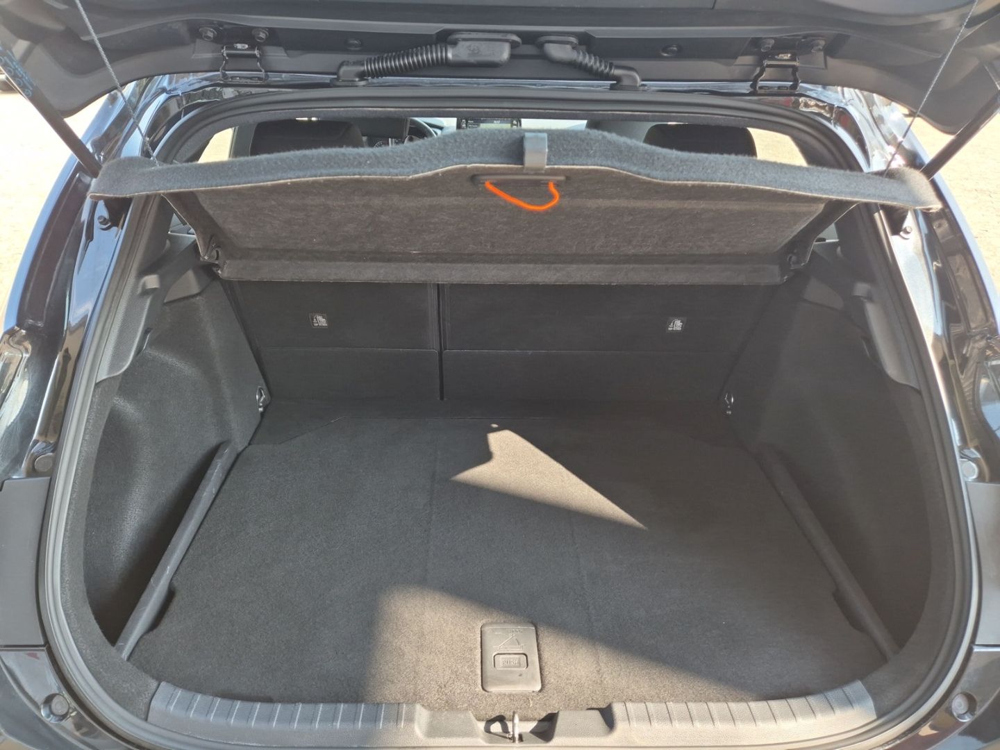 Toyota Corolla Hybrid Business Edition - Samsaru's Car Outlet