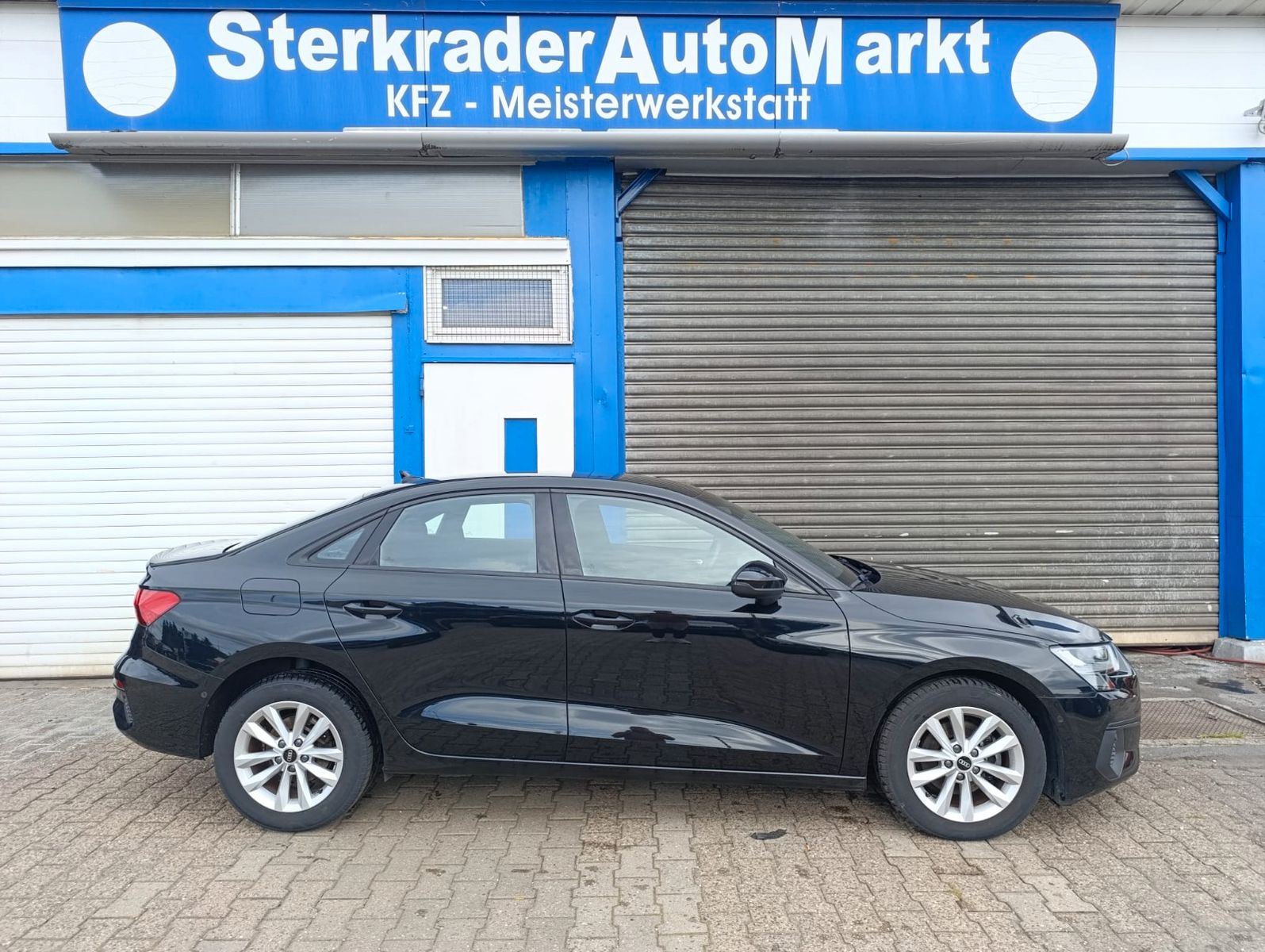 Audi A3 Limousine 30 TFSI basis