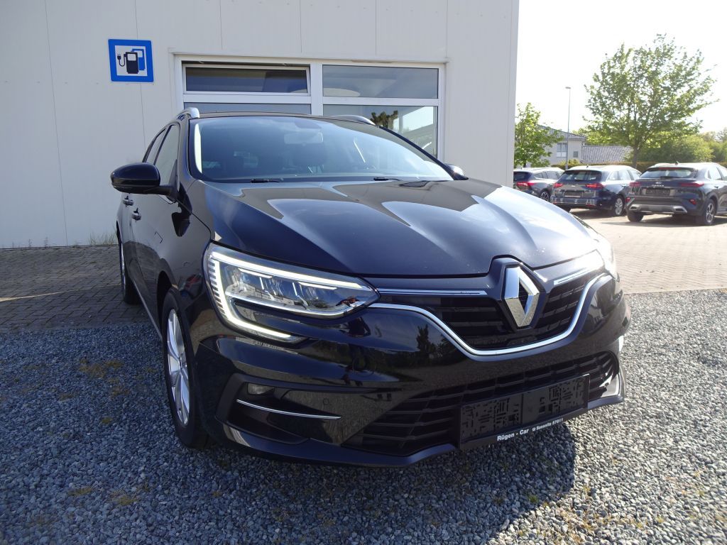 Renault Megane Grandtour E-TECH Plug-in - Samsaru's Car Outlet