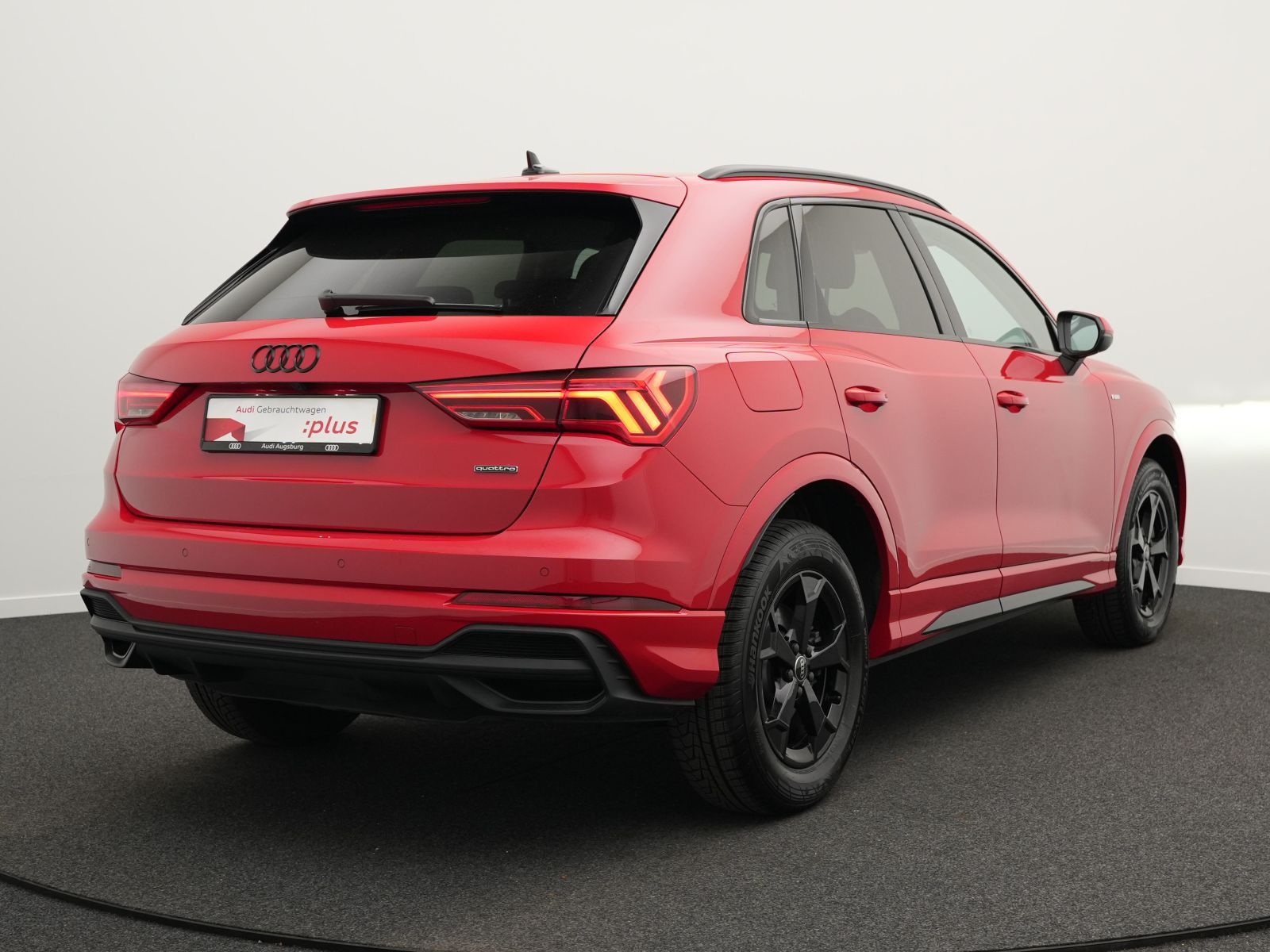 Audi Q3 S line 40 TFSI quattro S tr. *AHK*StdHZ*19''*