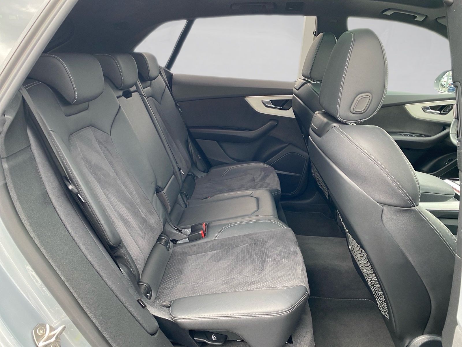 Audi Q8 50 TDI S line quattro Tiptronic HD-Matrix Pan