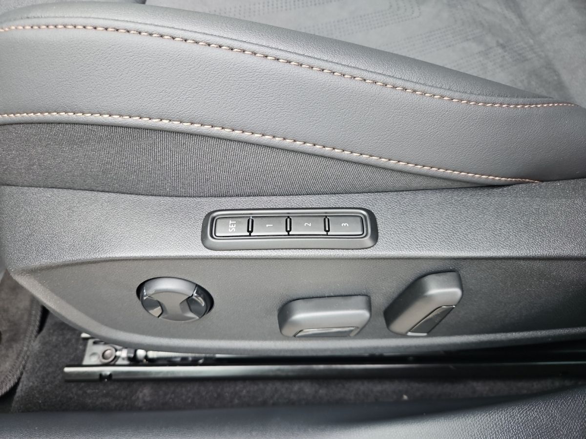 Cupra Formentor 1.5 e-Hybrid DSG VZ